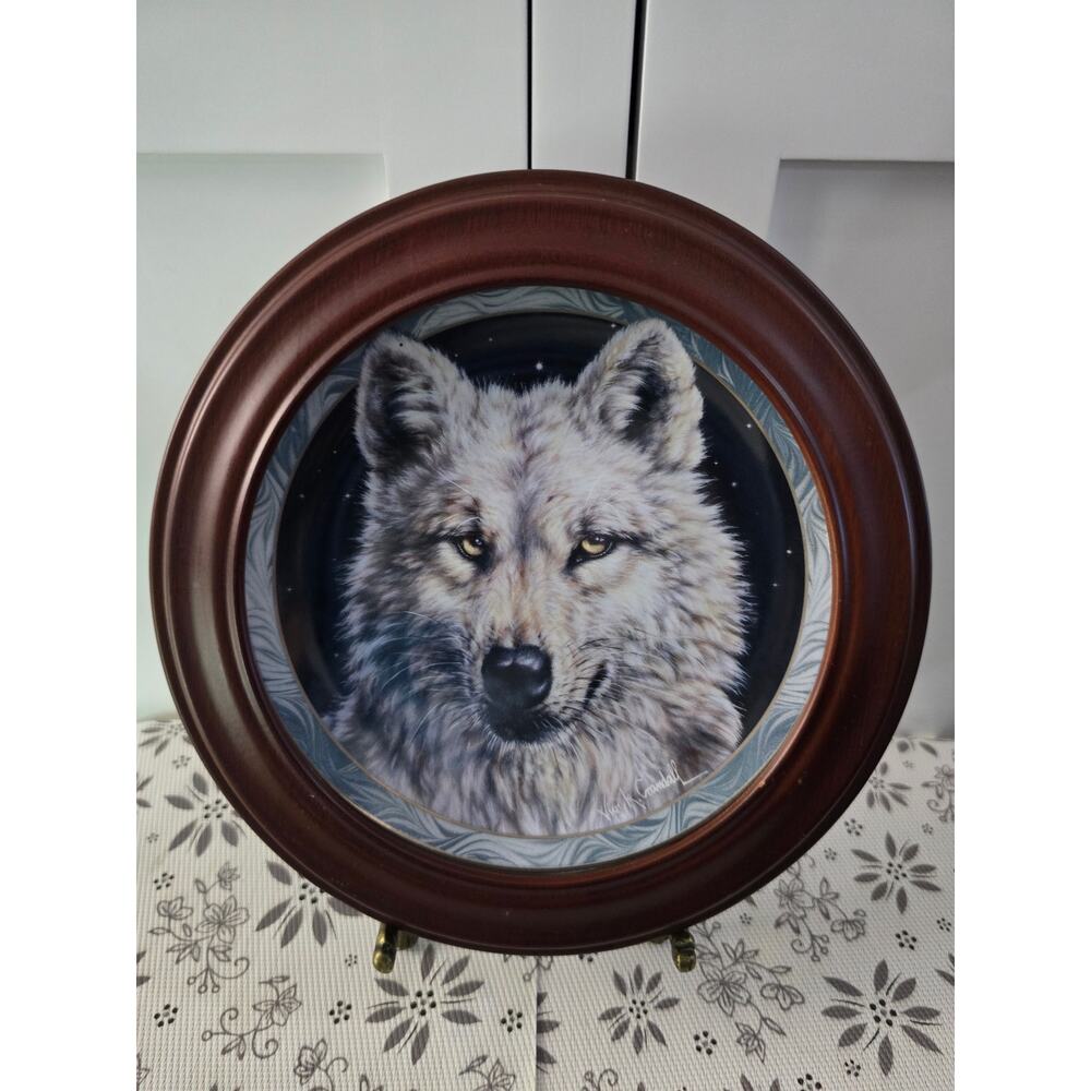 Vintage 1995 Bradford Exchange Mystic Spirit “Arctic Nights” Wolf Plate Framed